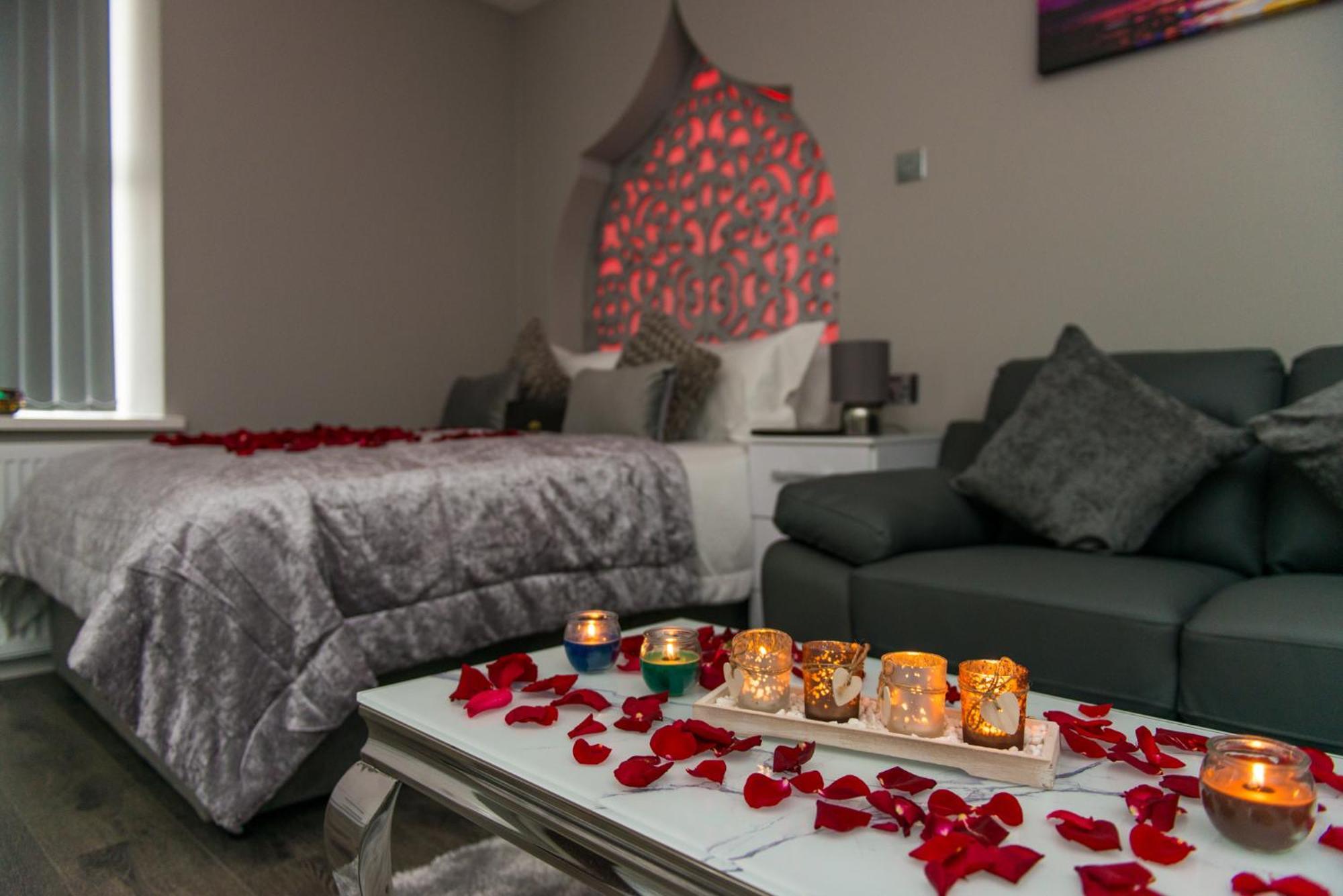 Aphrodite Suites Huddersfield Chambre photo