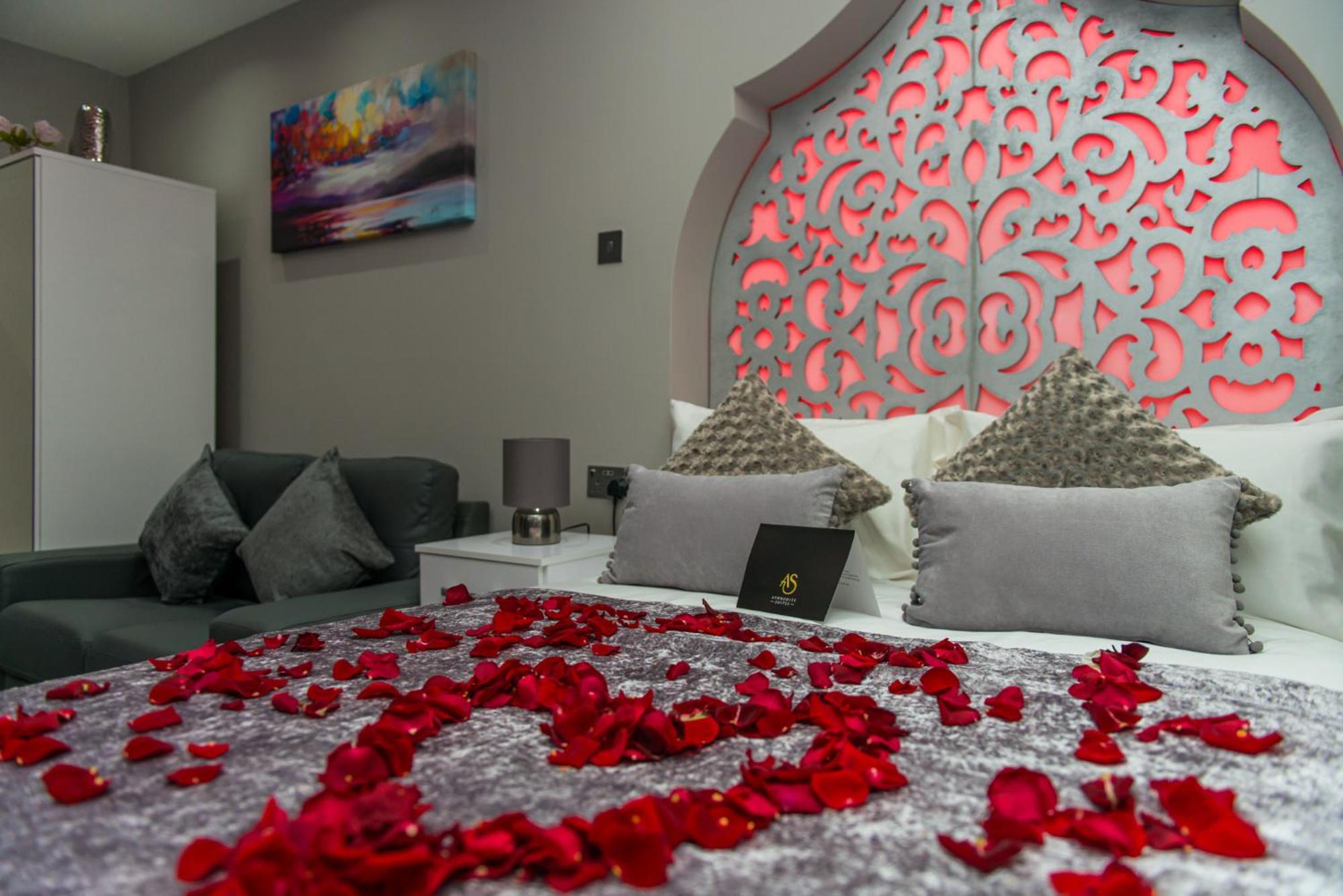 Aphrodite Suites Huddersfield Chambre photo
